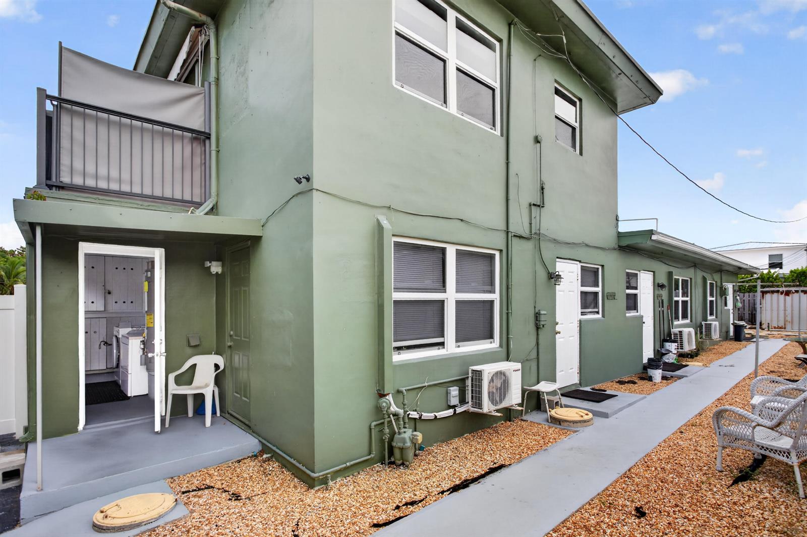 Ver detalles / 0 2288 sq. ft. $ 2026-08-27 0 foto