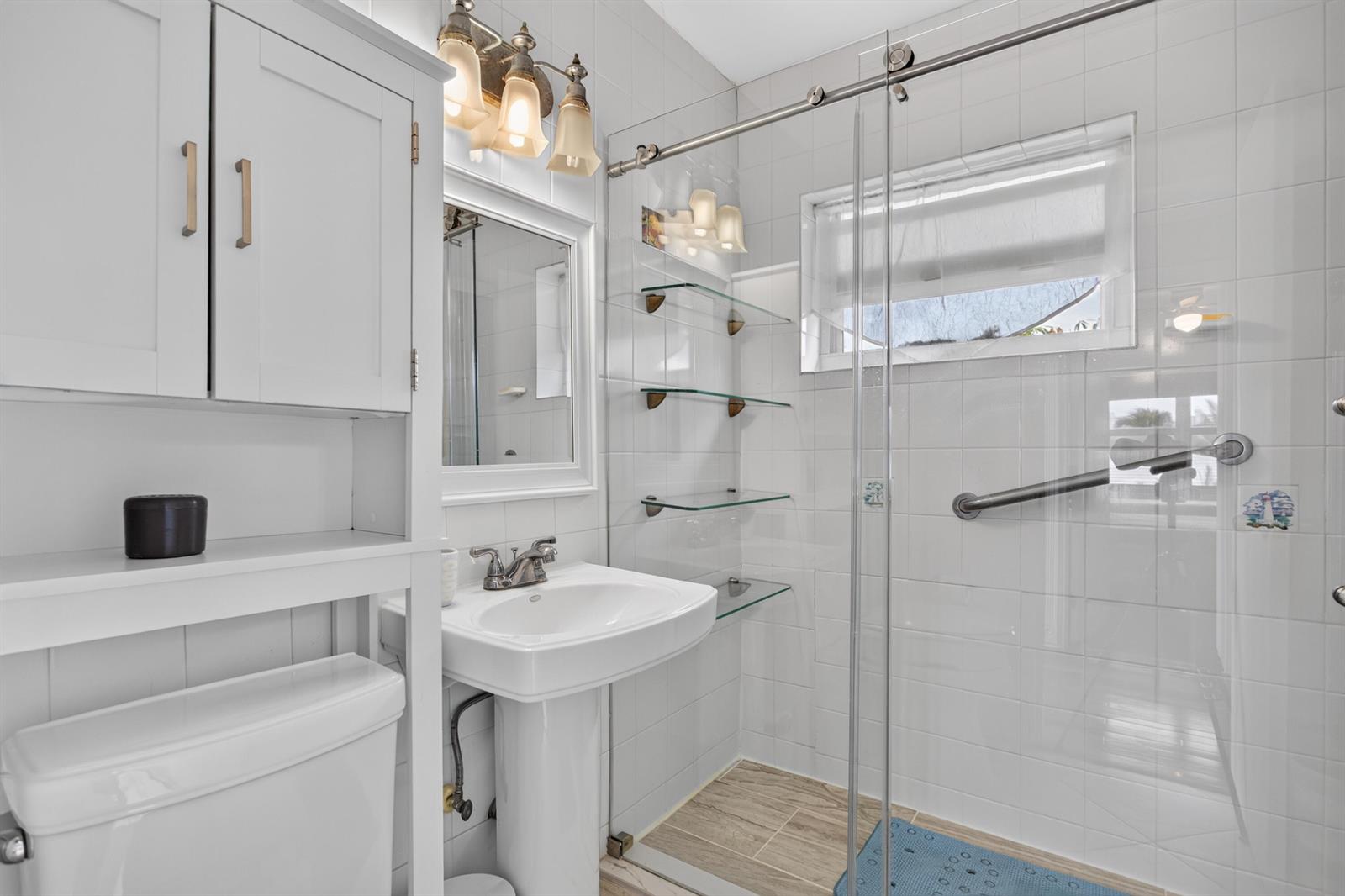 Ver detalles / 0 2288 sq. ft. $ 2026-08-27 0 foto