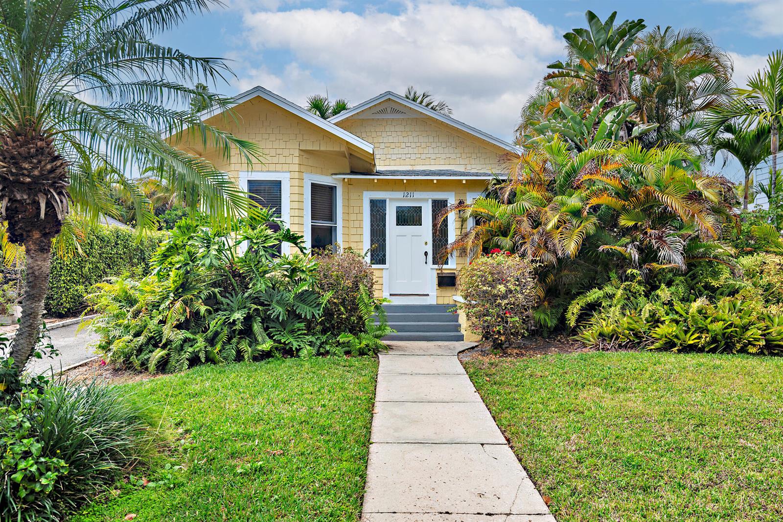 Ver detalles / 0 3004 sq. ft. $ 2026-08-27 0 foto