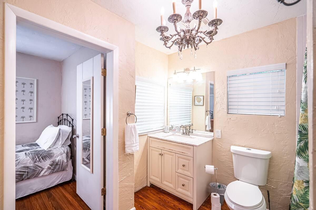 Ver detalles / 0 932 sq. ft. $ 2026-08-27 0 foto