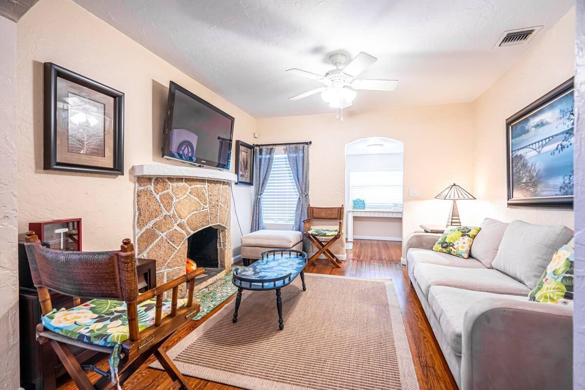 Ver detalles / 0 932 sq. ft. $ 2026-08-27 0 foto