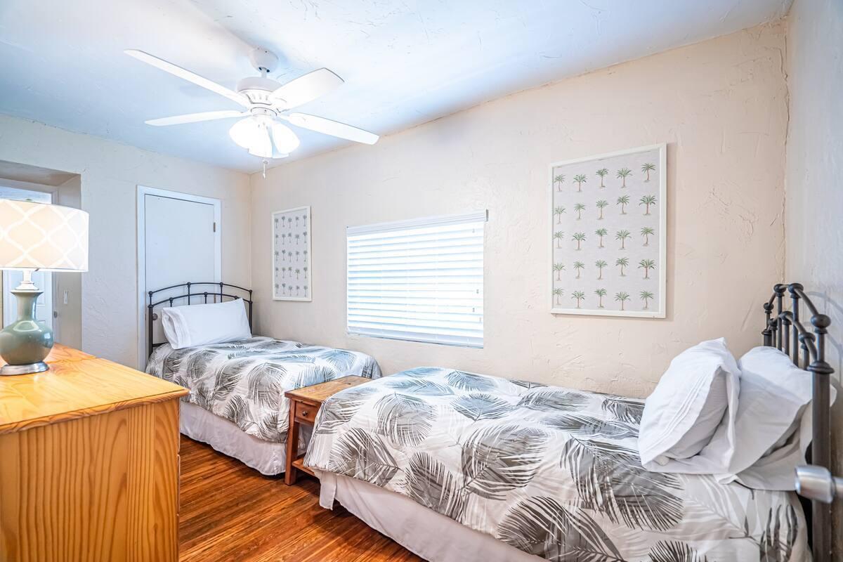 Ver detalles / 0 932 sq. ft. $ 2026-08-27 0 foto