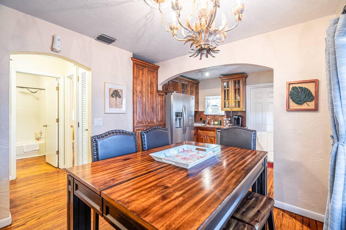 Ver detalles / 0 932 sq. ft. $ 2026-08-27 0 foto