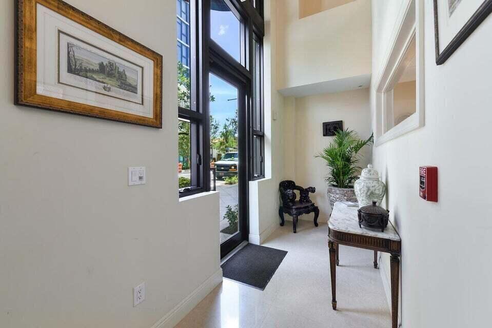 See details 117 / 0 sq. ft. $ 2026-08-27 0 Photo