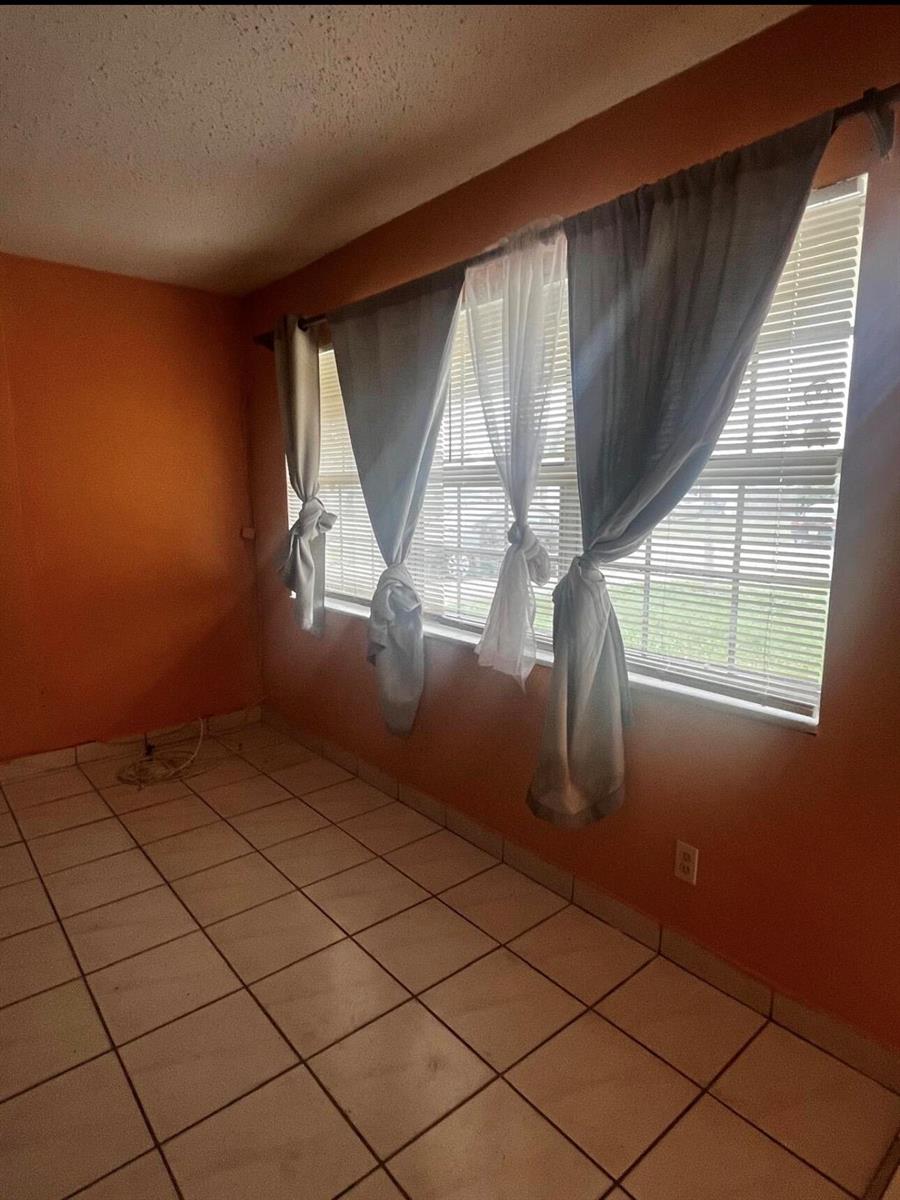 See details / 0 2120 sq. ft. $ 2026-09-07 0 Photo