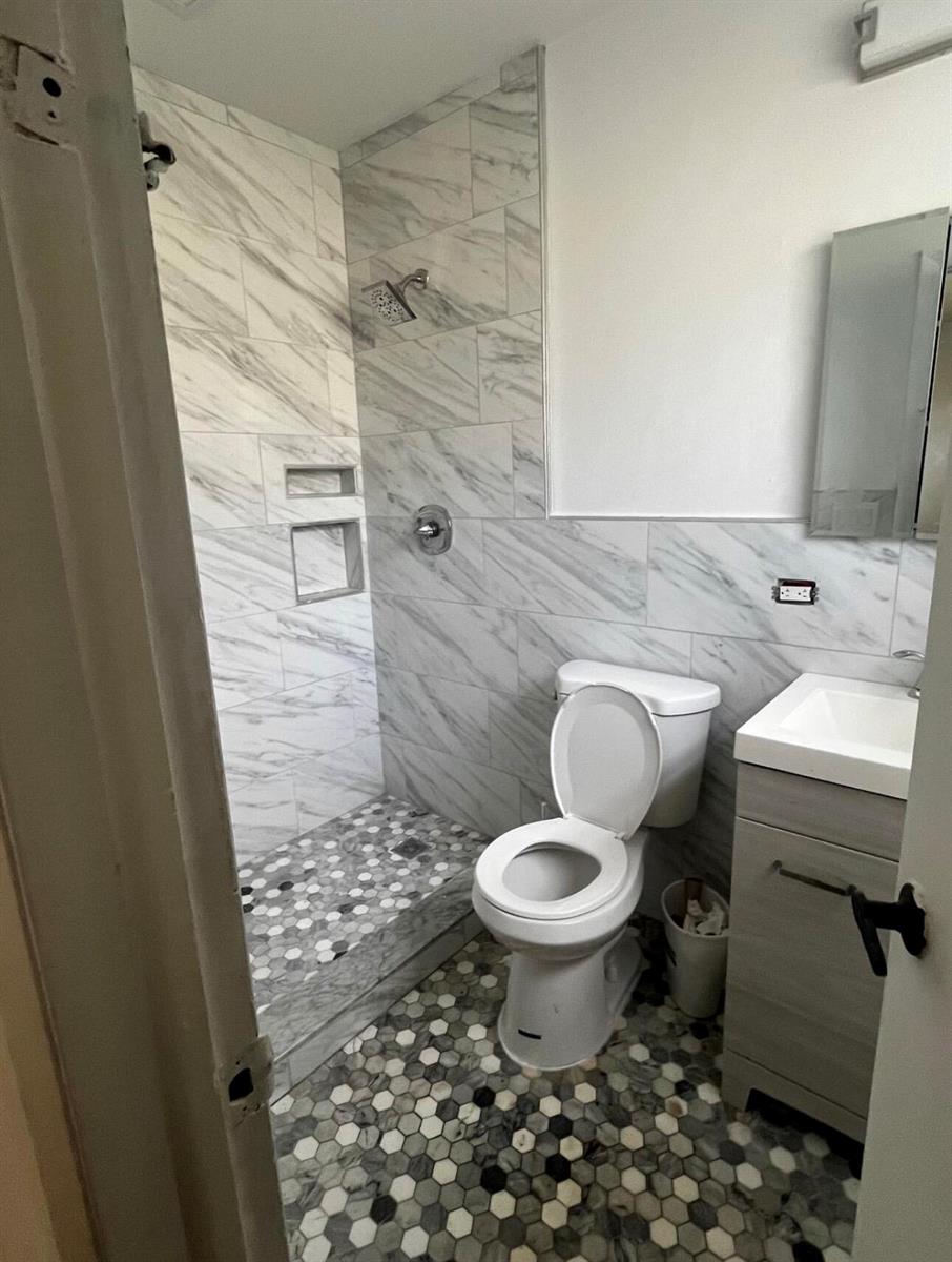 See details / 0 2120 sq. ft. $ 2026-09-07 0 Photo