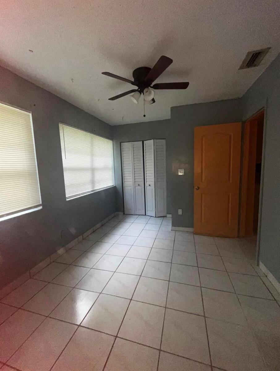 See details / 0 2120 sq. ft. $ 2026-09-07 0 Photo