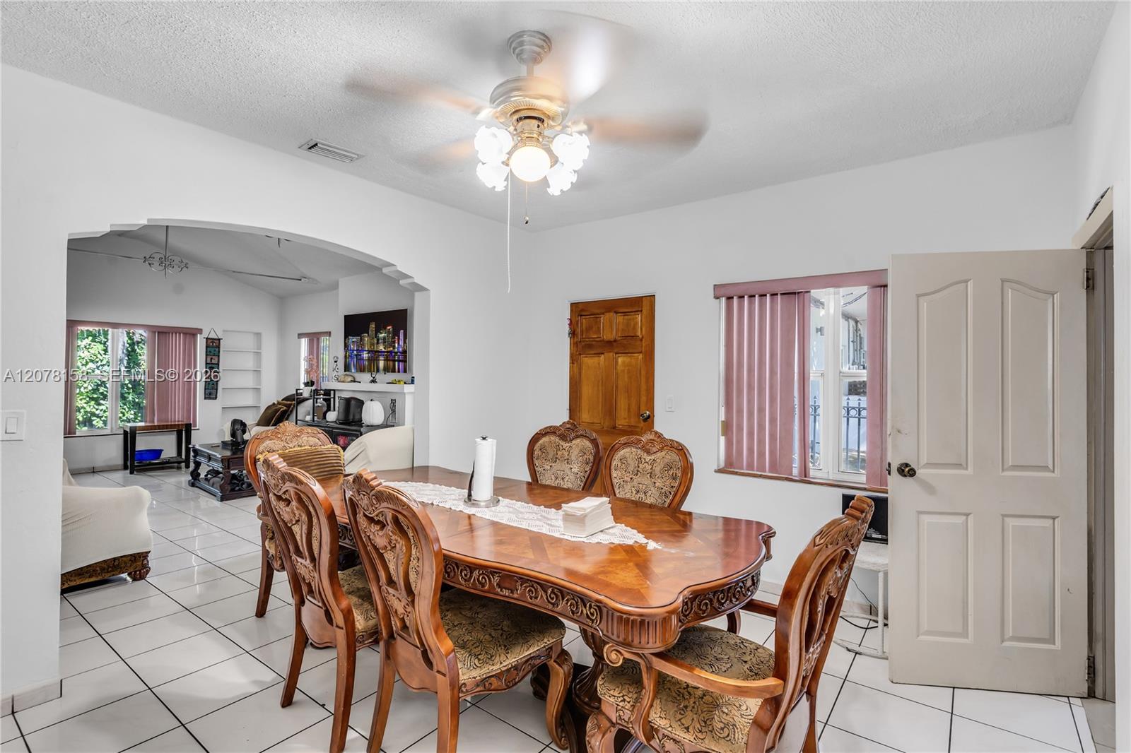   /  2499 sq. ft. $ 2026-08-26 0 foto
