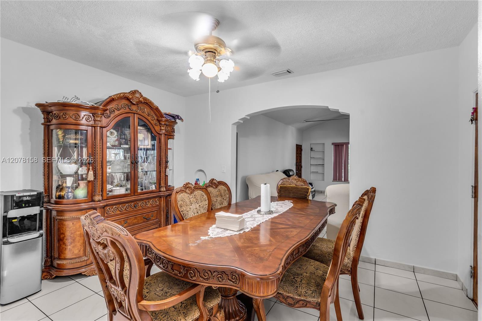   /  2499 sq. ft. $ 2026-08-26 0 foto