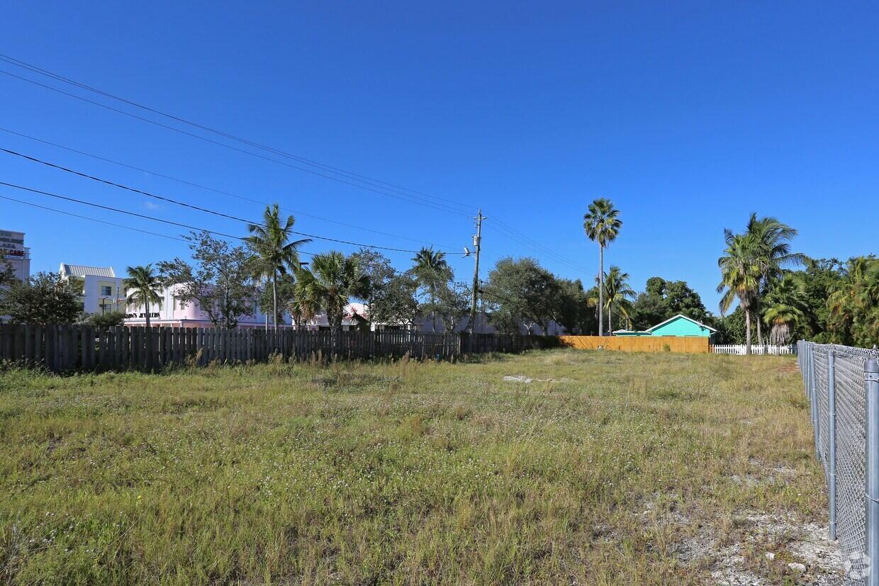   / 0  sq. ft. $ 2026-08-27 0 Photo