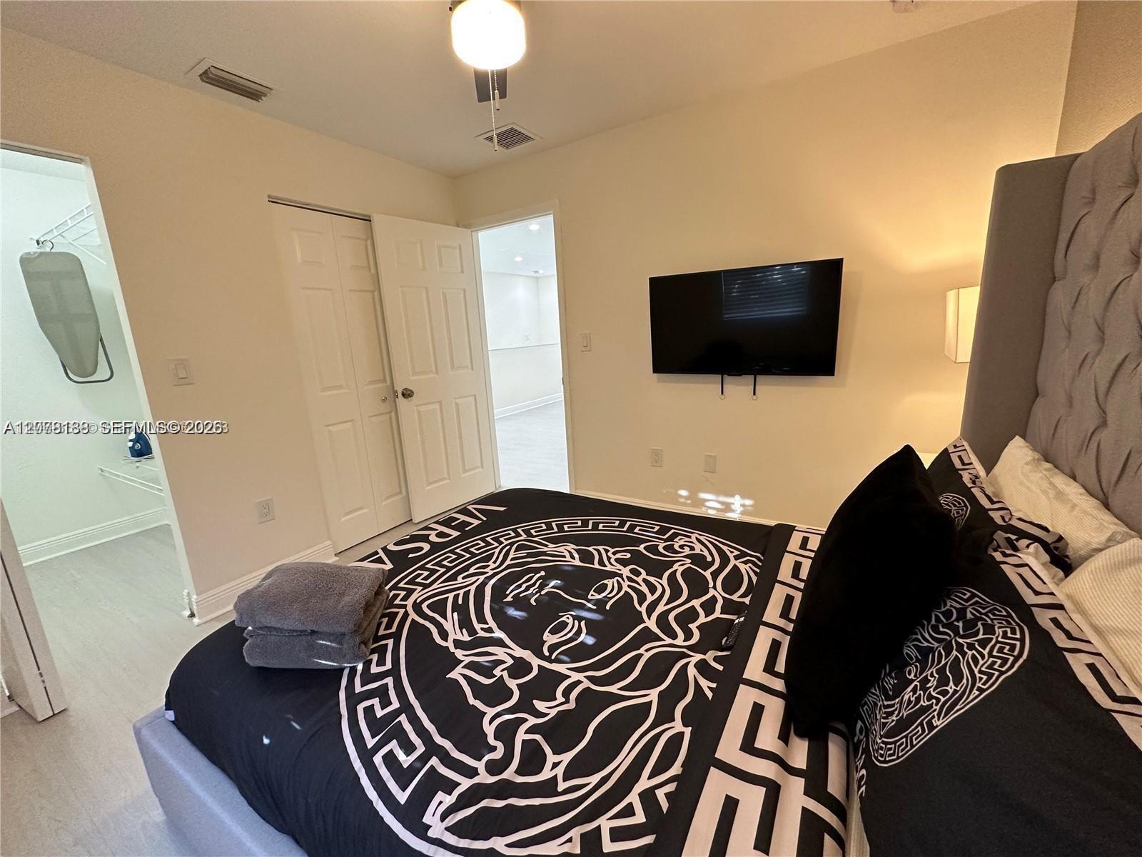 Ver detalles / 2580 sq. ft. $ 2026-08-26 0 foto