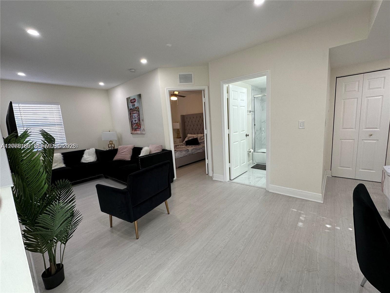 Ver detalles / 2580 sq. ft. $ 2026-08-26 0 foto