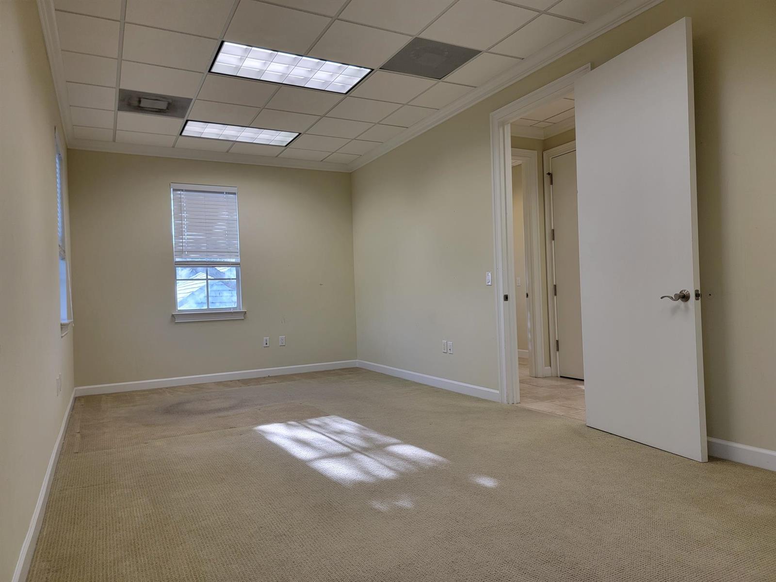 C-2  / 0  sq. ft. $ 2026-08-28 0 foto