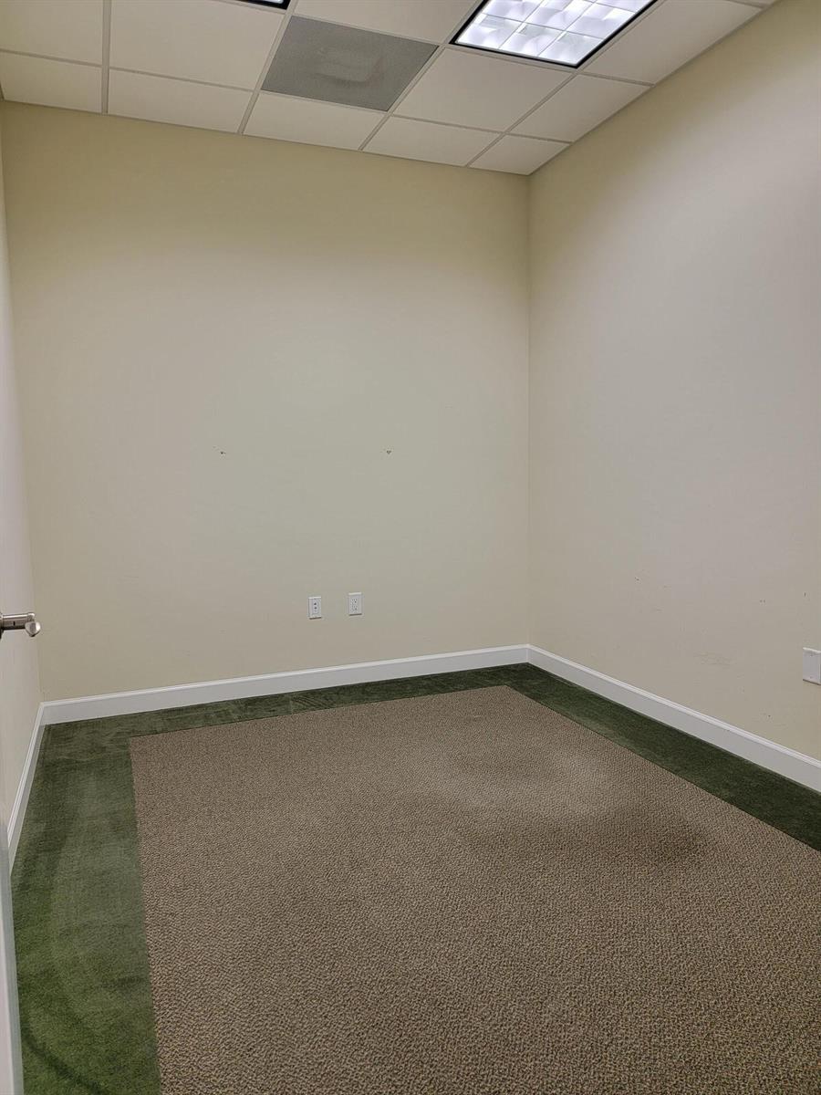 C-2  / 0  sq. ft. $ 2026-08-28 0 foto
