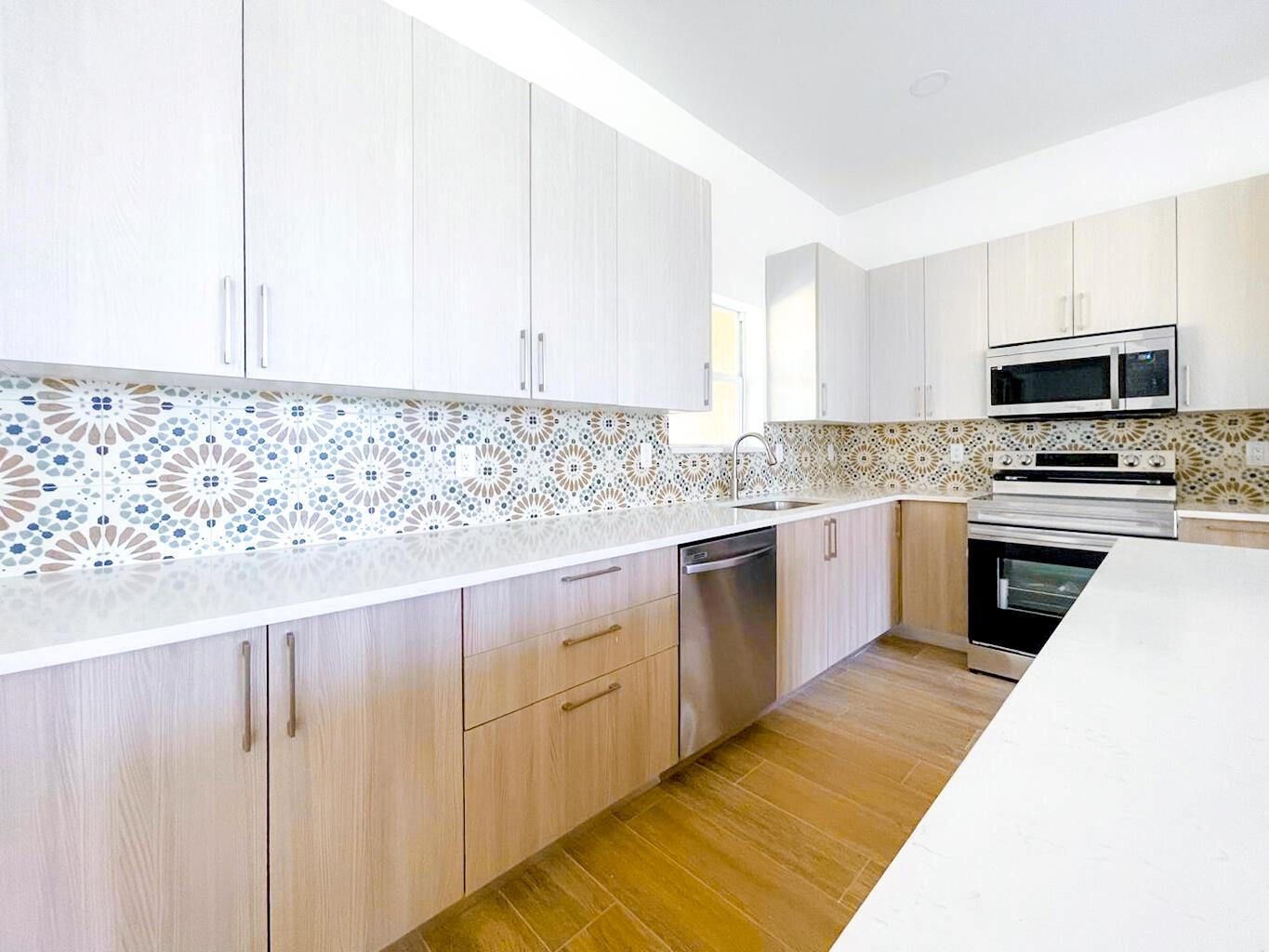   / 0 1680 sq. ft. $ 2026-08-28 0 foto