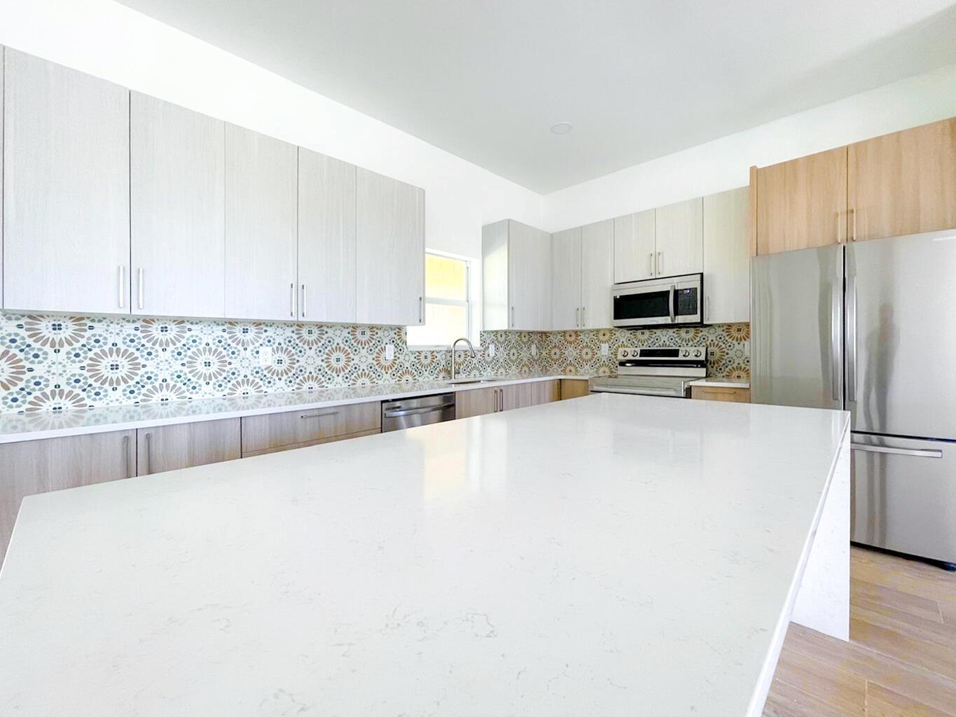   / 0 1680 sq. ft. $ 2026-08-28 0 foto