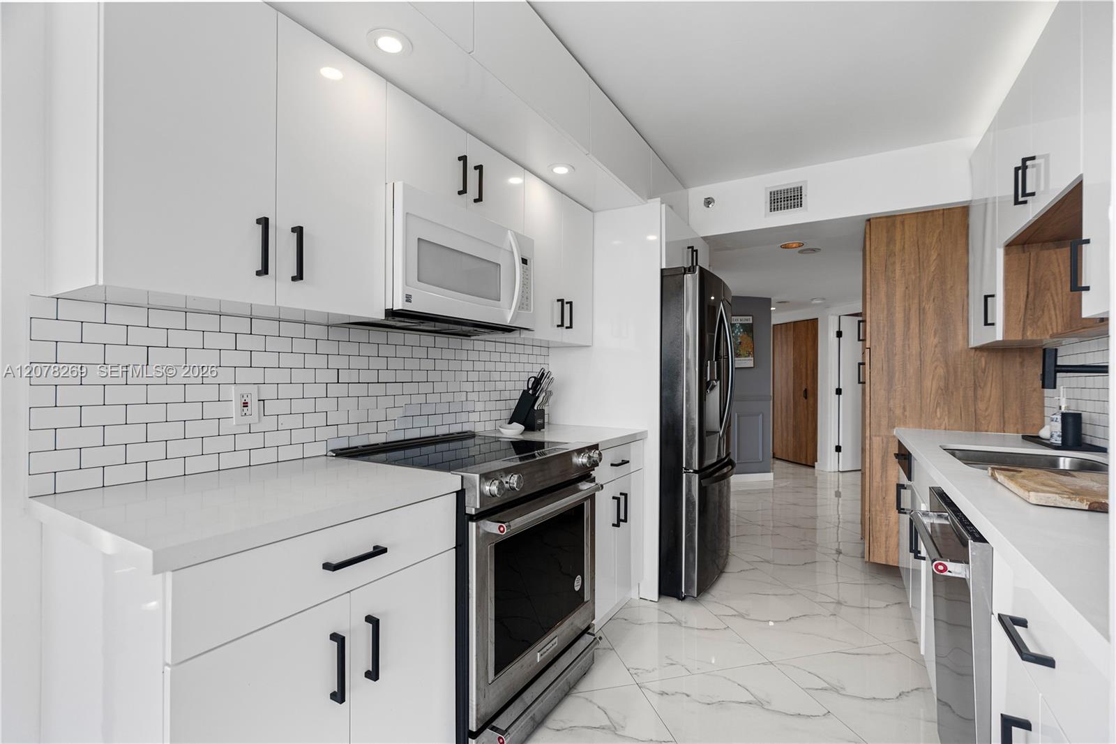 Ver detalles 2803 3 / 3 1840 sq. ft. $ 2026-08-26 0 foto