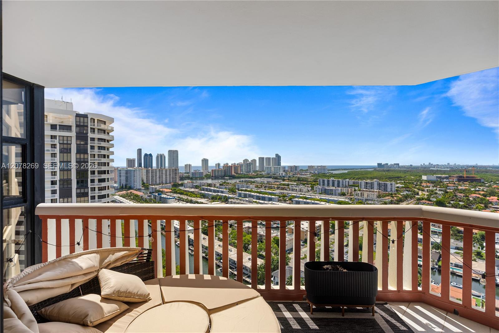 Ver detalles 2803 3 / 3 1840 sq. ft. $ 2026-08-26 0 foto