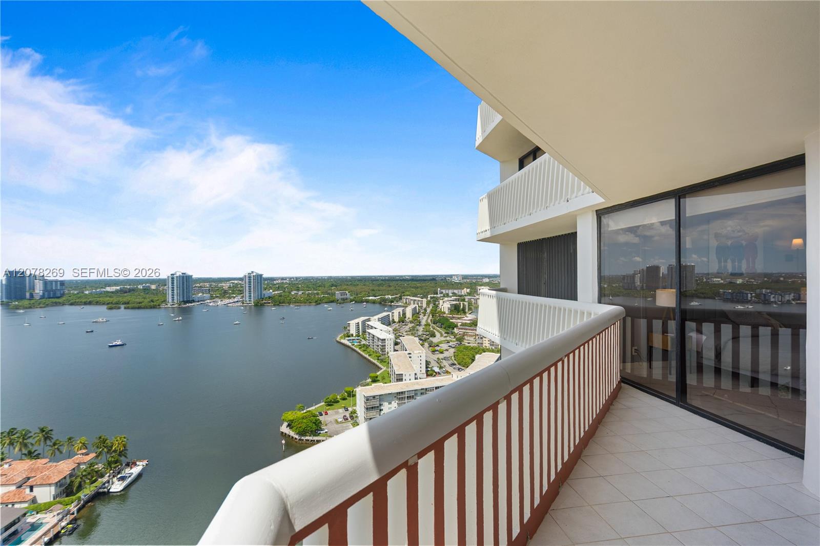 Ver detalles 2803 3 / 3 1840 sq. ft. $ 2026-08-26 0 foto