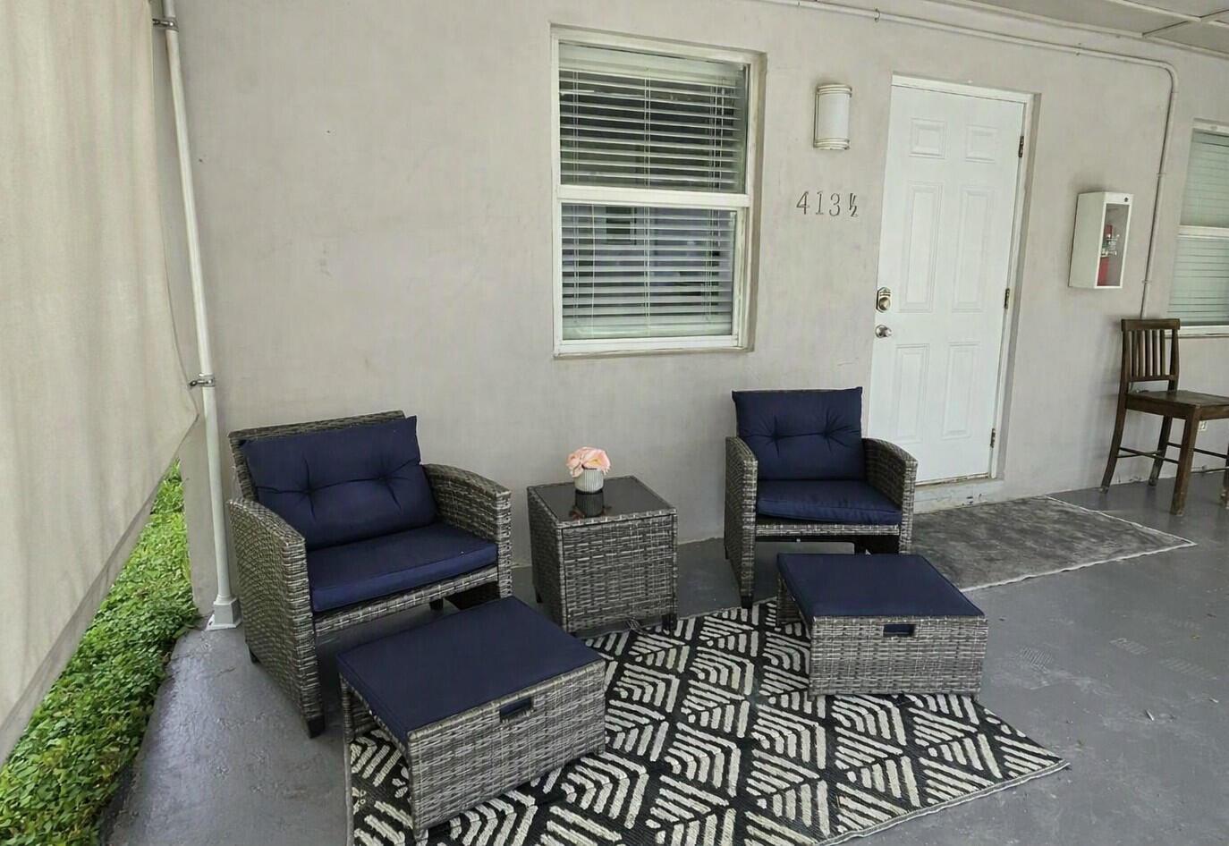 See details / 0 2072 sq. ft. $ 2026-10-19 0 Photo