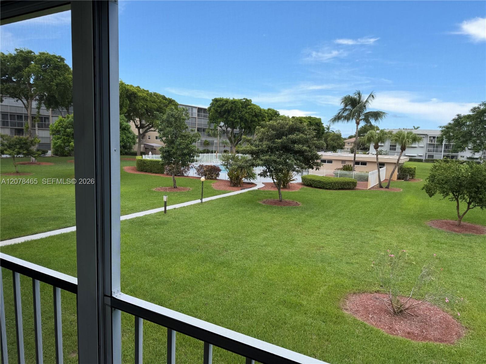 207 1 / 1 700 sq. ft. $ 2026-08-26 0 foto