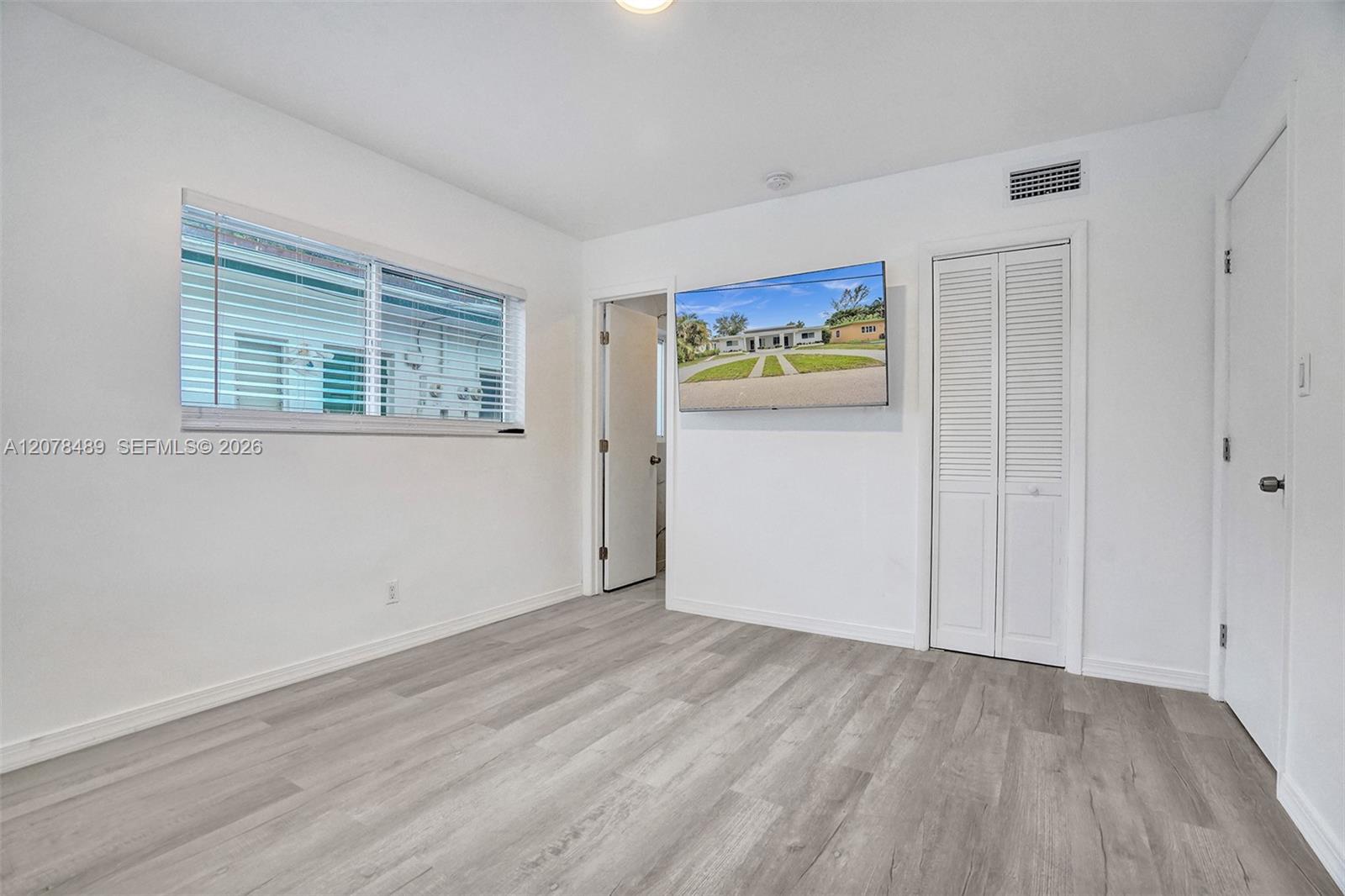   /  1876 sq. ft. $ 2026-08-26 0 foto