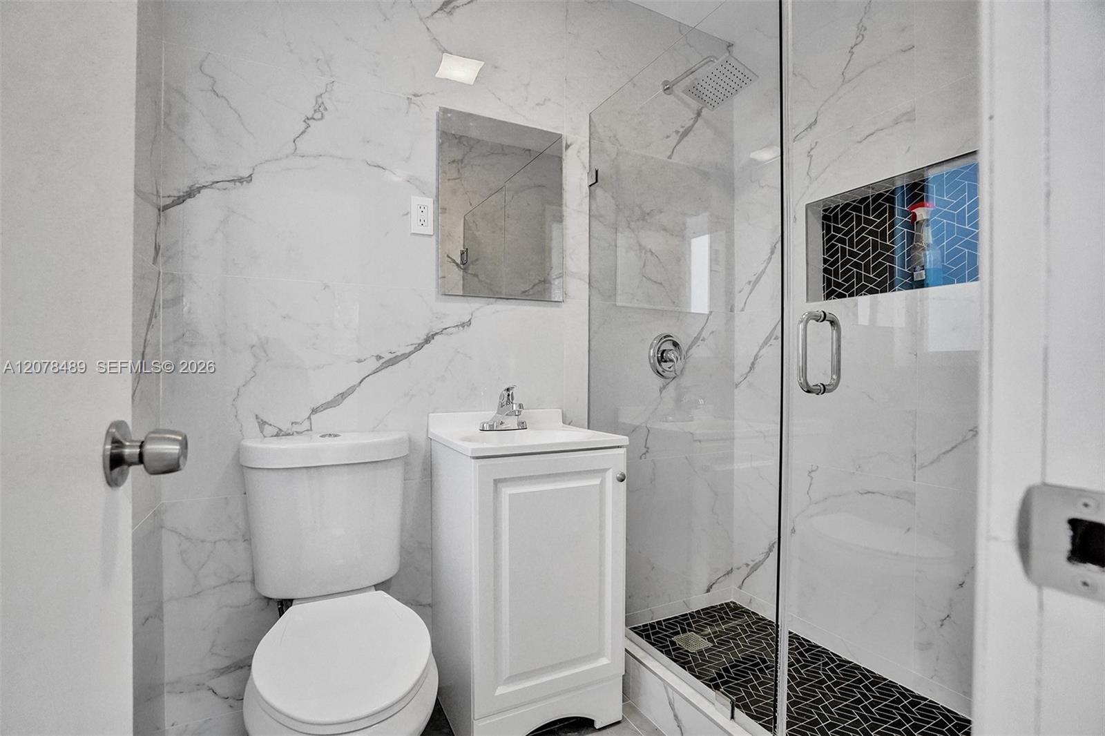  /  1876 sq. ft. $ 2026-08-26 0 foto