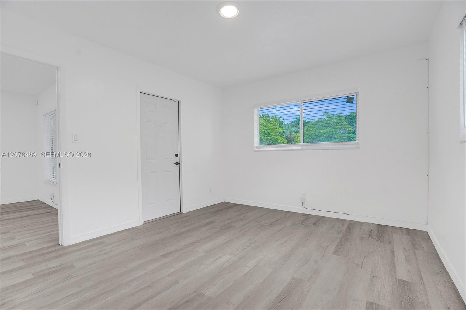   /  1876 sq. ft. $ 2026-08-26 0 foto