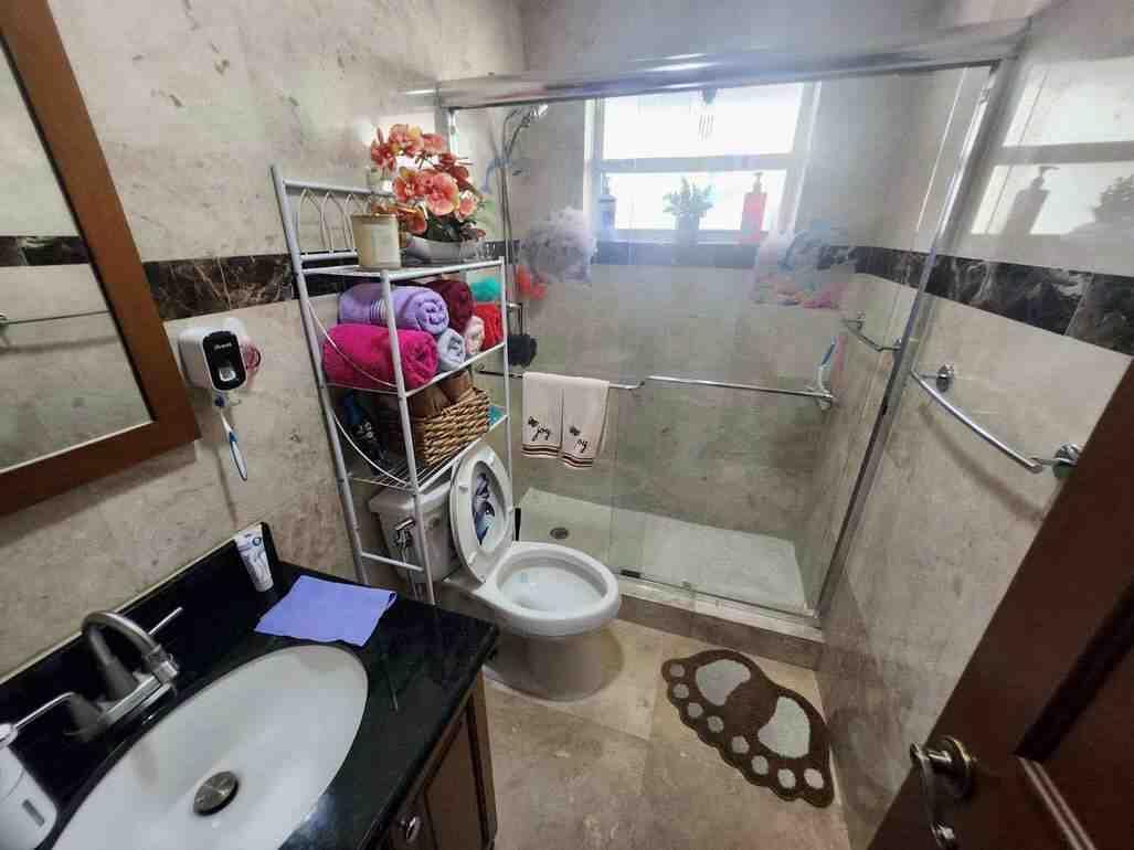 Ver detalles / 0 2115 sq. ft. $ 2026-08-28 0 foto