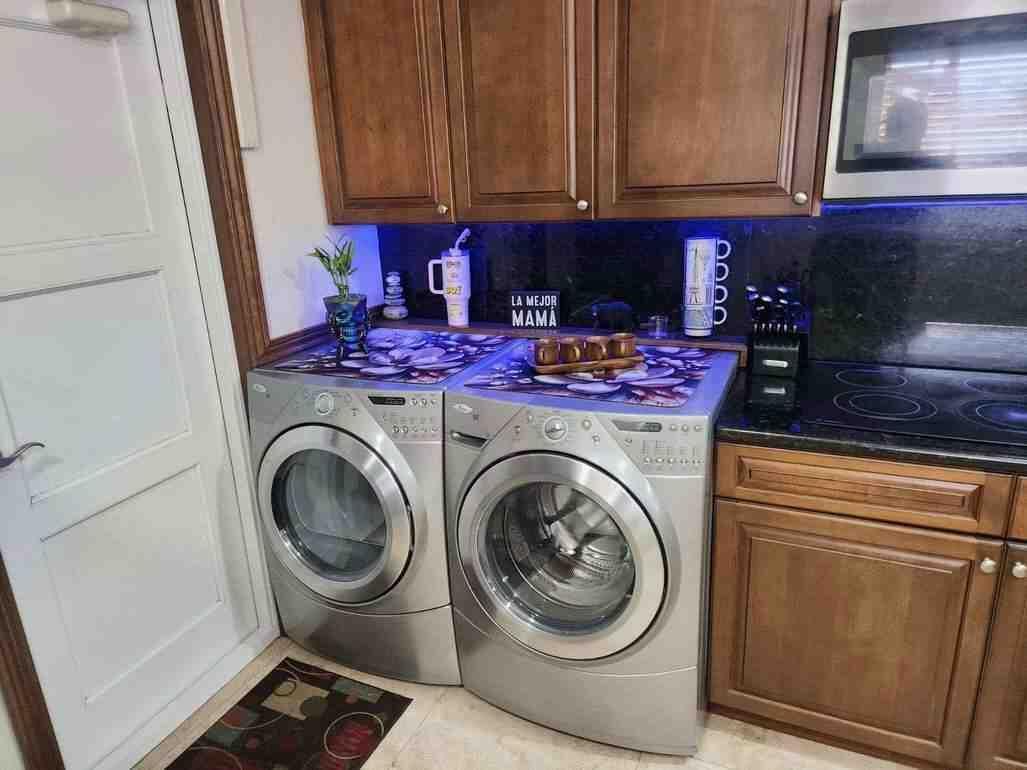 Ver detalles / 0 2115 sq. ft. $ 2026-08-28 0 foto