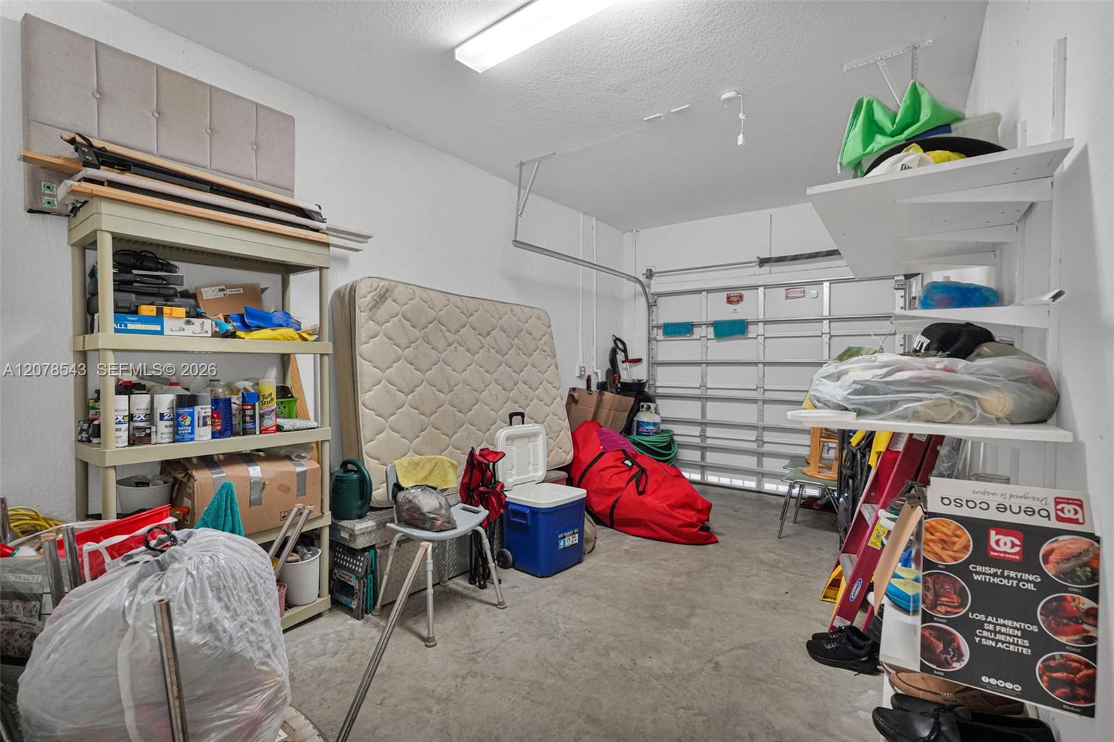 Ver detalles 13043 4 / 3 1916 sq. ft. $ 2026-09-14 0 foto