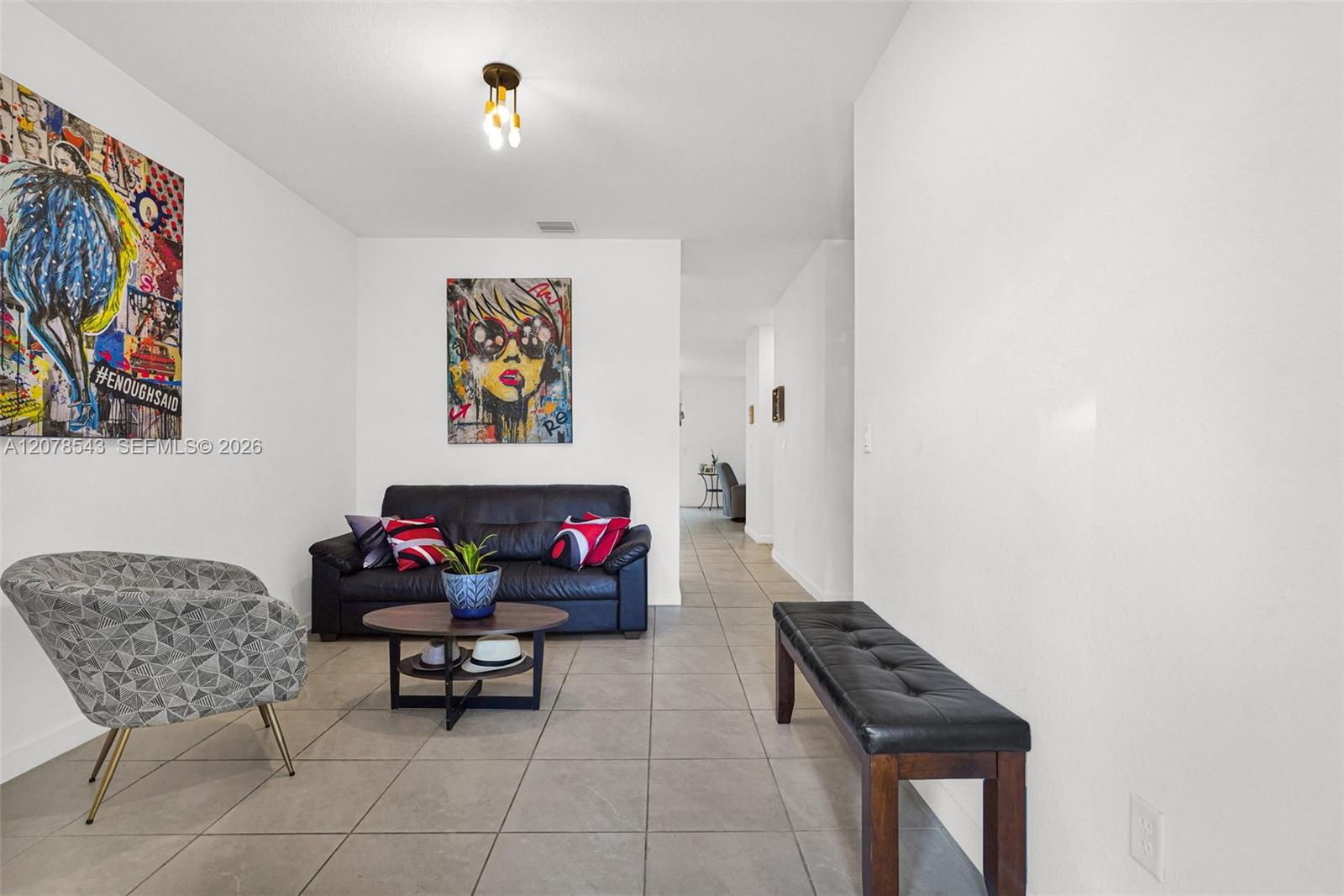 Ver detalles 13043 4 / 3 1916 sq. ft. $ 2026-09-14 0 foto