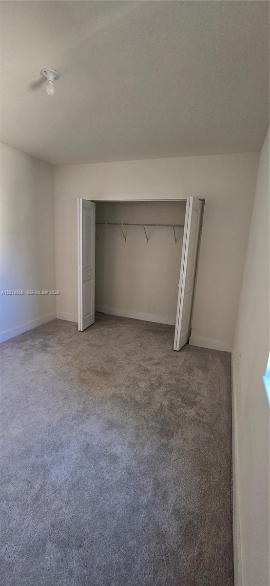 See details 4242 3 / 4 2116 sq. ft. $ 2026-08-27 0 Photo