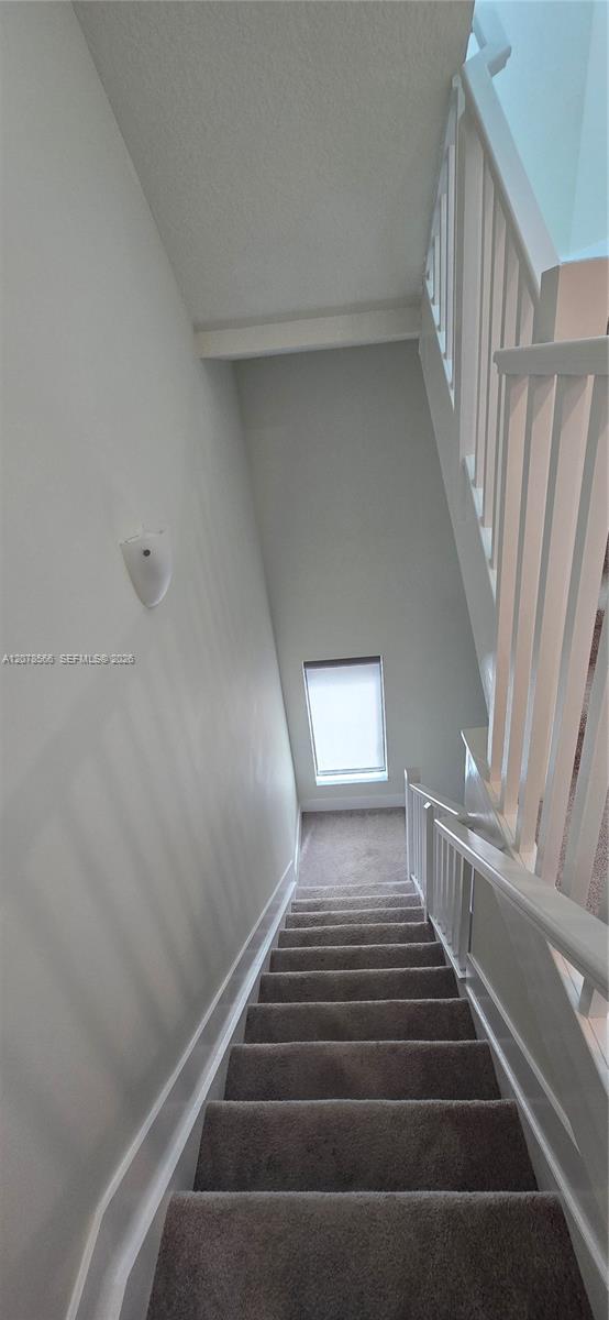 See details 4242 3 / 4 2116 sq. ft. $ 2026-08-27 0 Photo