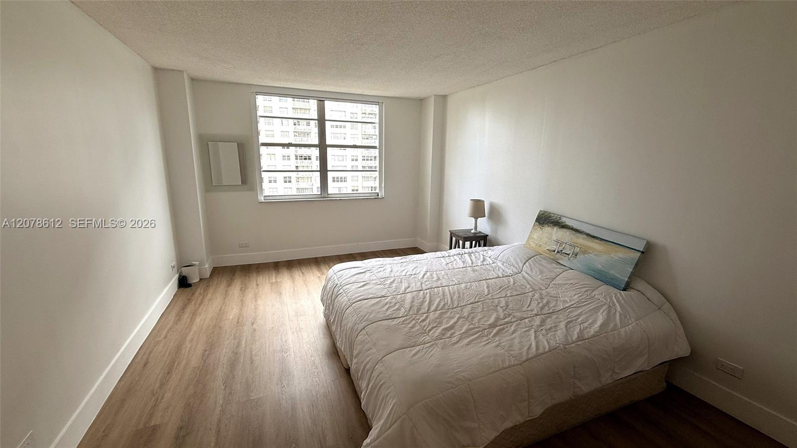Ver detalles 608 2 / 2 1087 sq. ft. $ 2026-08-27 0 foto