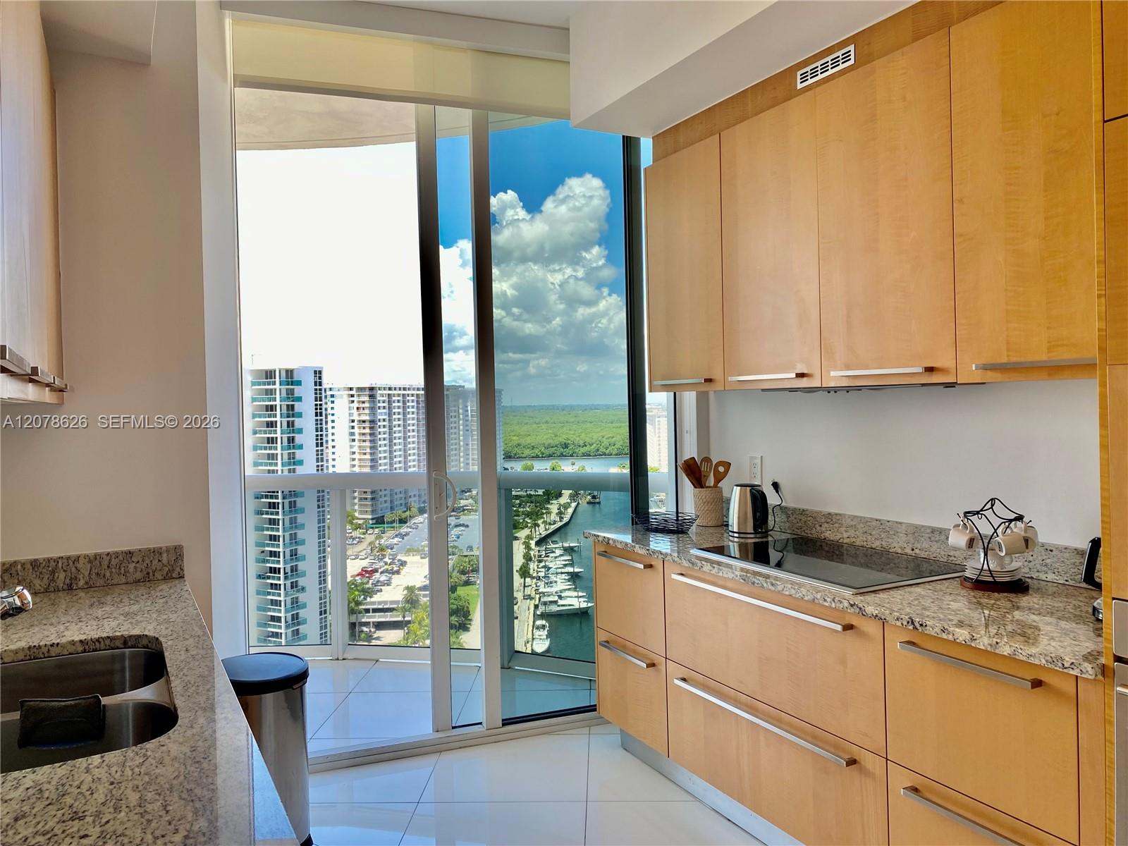 1605 2 / 2 1463 sq. ft. $ 2026-08-27 0 foto