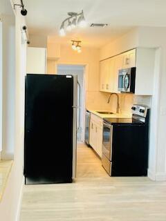   / 0 1296 sq. ft. $ 2026-08-28 0 foto