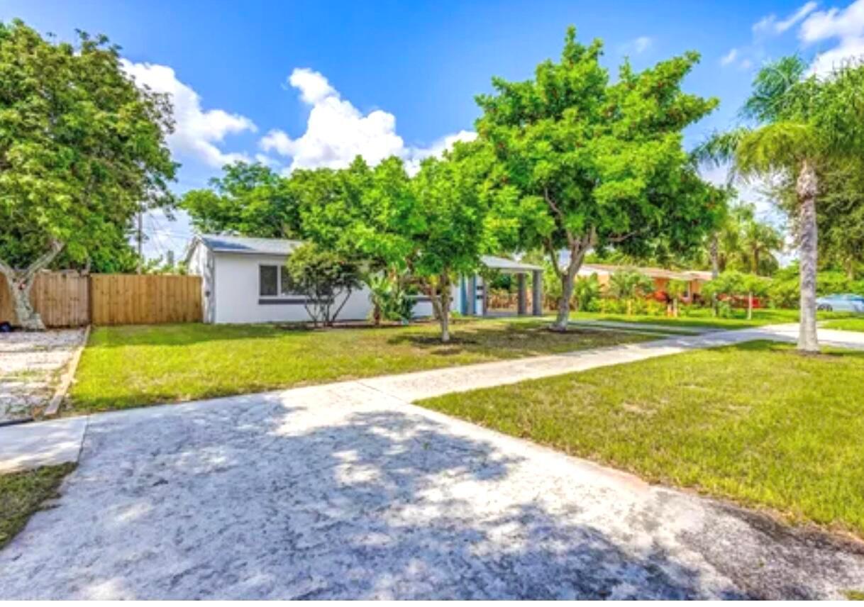   / 0 1296 sq. ft. $ 2026-08-28 0 foto