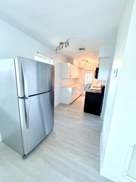   / 0 1296 sq. ft. $ 2026-08-28 0 foto