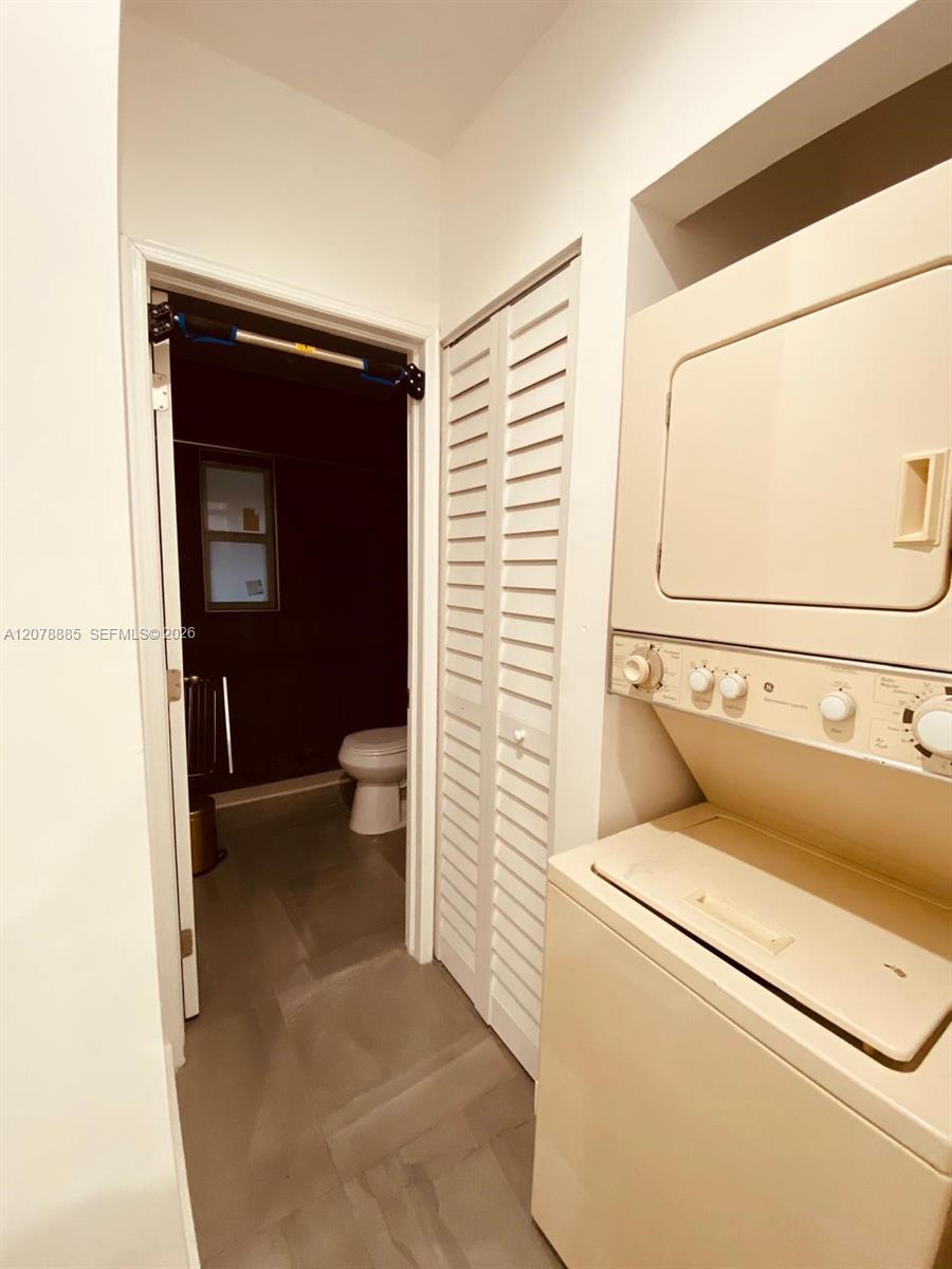   /  936 sq. ft. $ 2026-08-27 0 foto