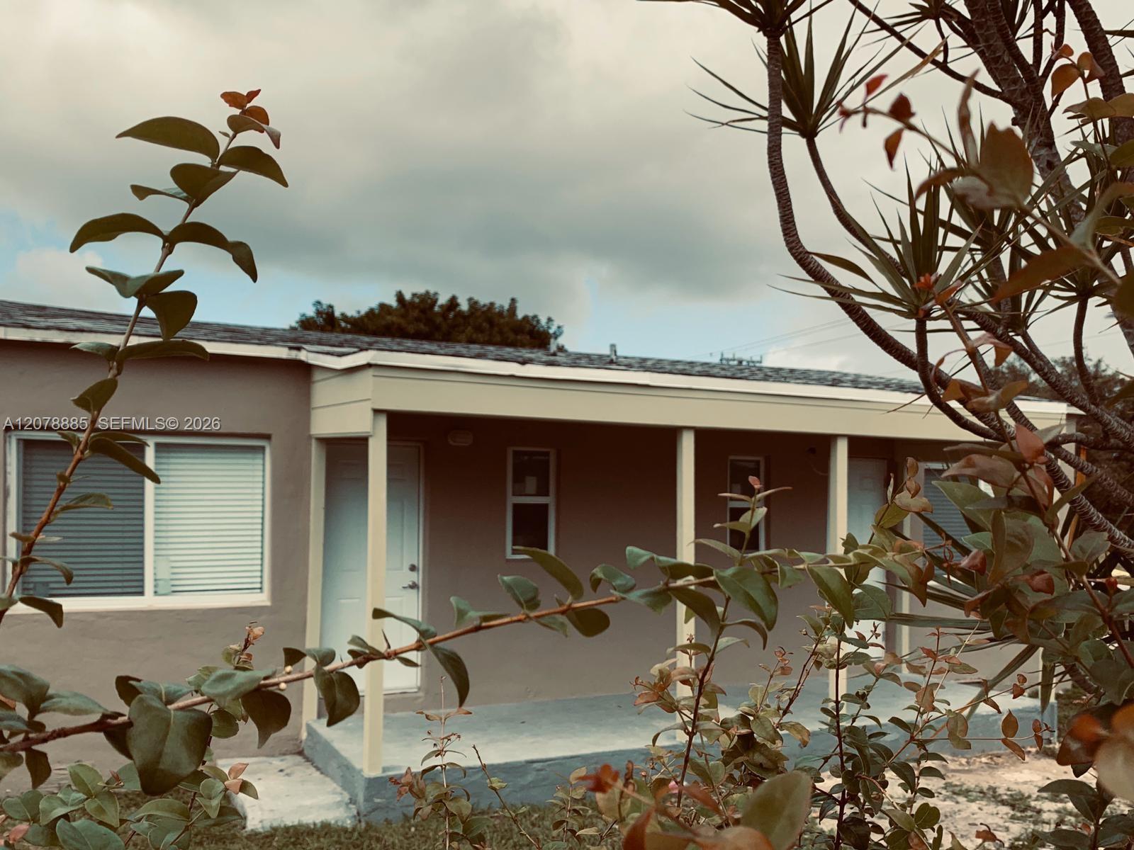   /  936 sq. ft. $ 2026-08-27 0 foto