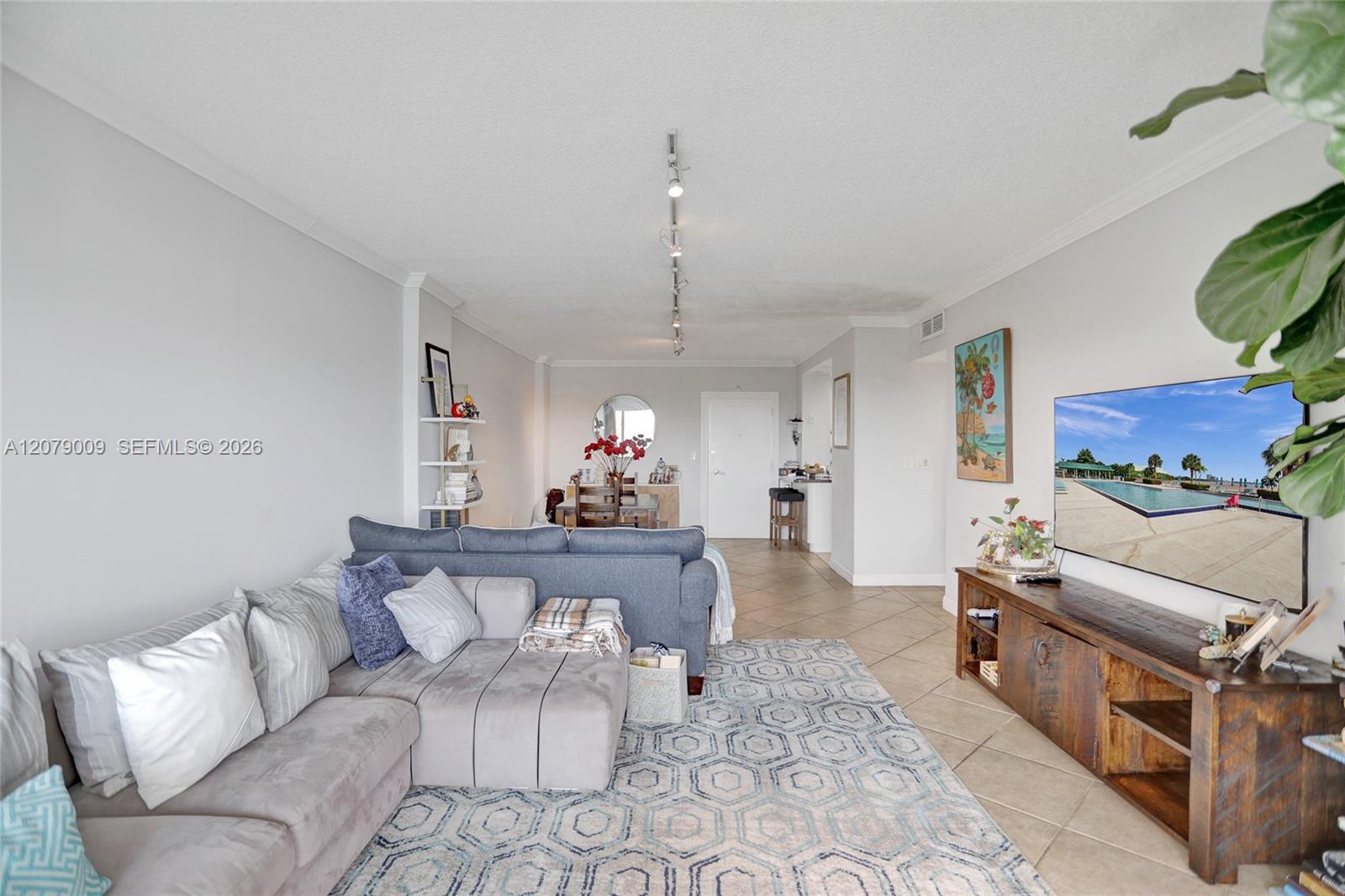 PH10 2 / 2 1220 sq. ft. $ 2026-08-27 0 foto