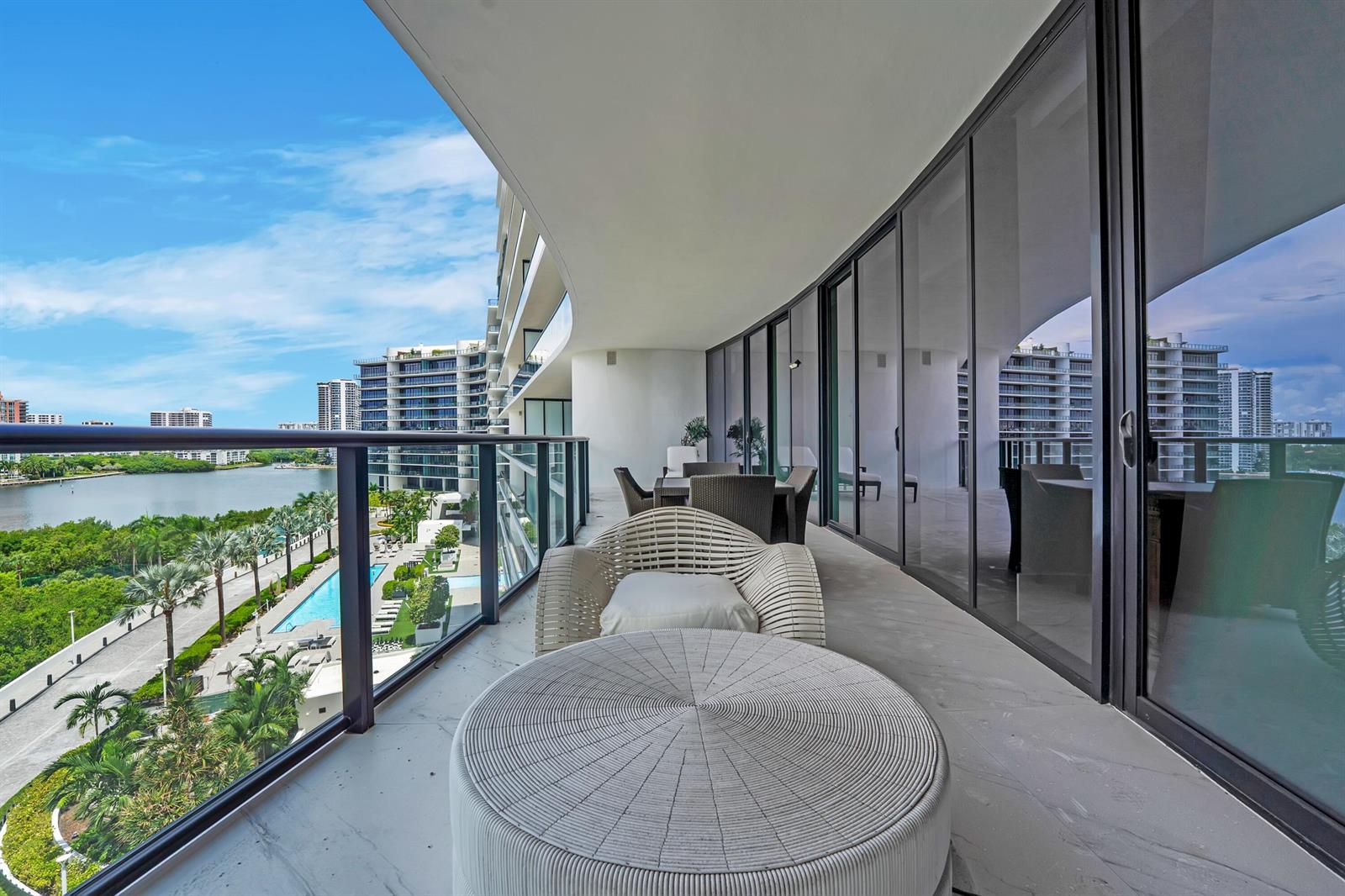 049_trevisuality_5000_island_estates_dr_