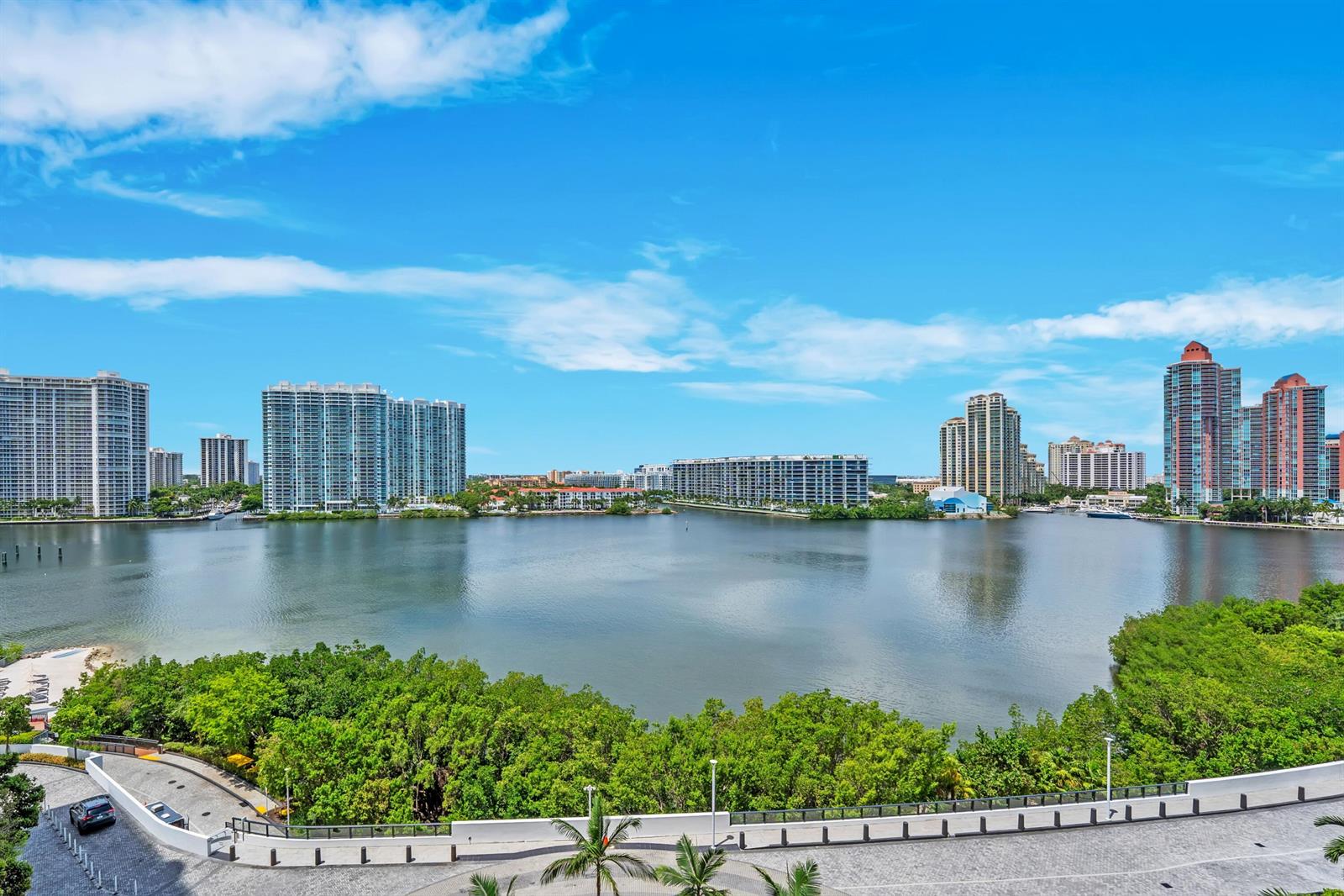 052_trevisuality_5000_island_estates_dr_