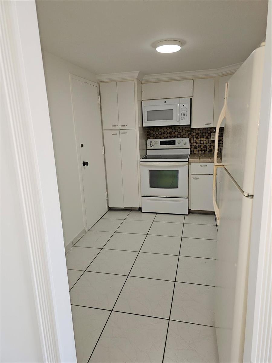 See details 817 1 / 762 sq. ft. $ 2026-08-29 0 Photo