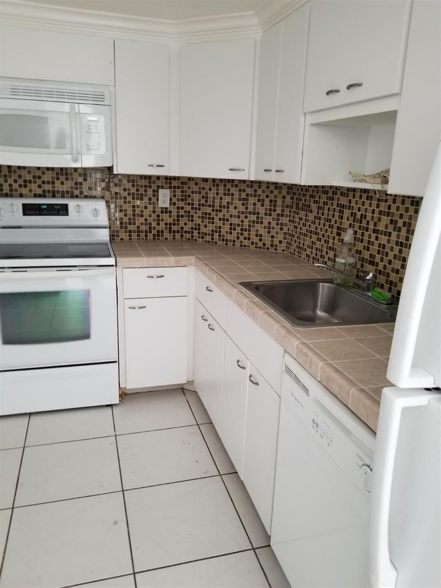See details 817 1 / 762 sq. ft. $ 2026-08-29 0 Photo