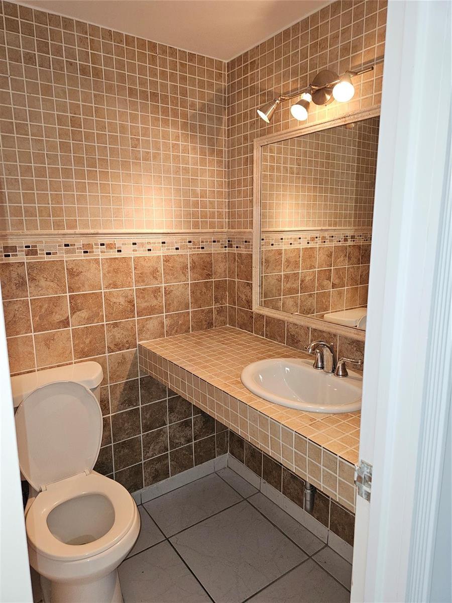 See details 817 1 / 762 sq. ft. $ 2026-08-29 0 Photo