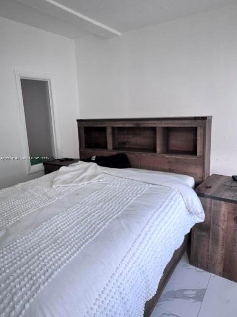 Ver detalles 305-2 1 / 2 1036 sq. ft. $ 2026-08-28 0 foto