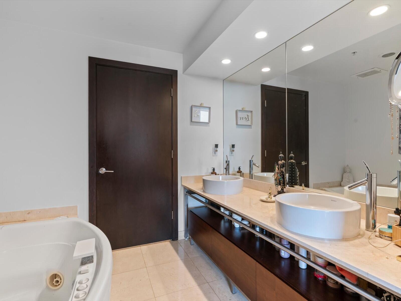 19-Bathroom