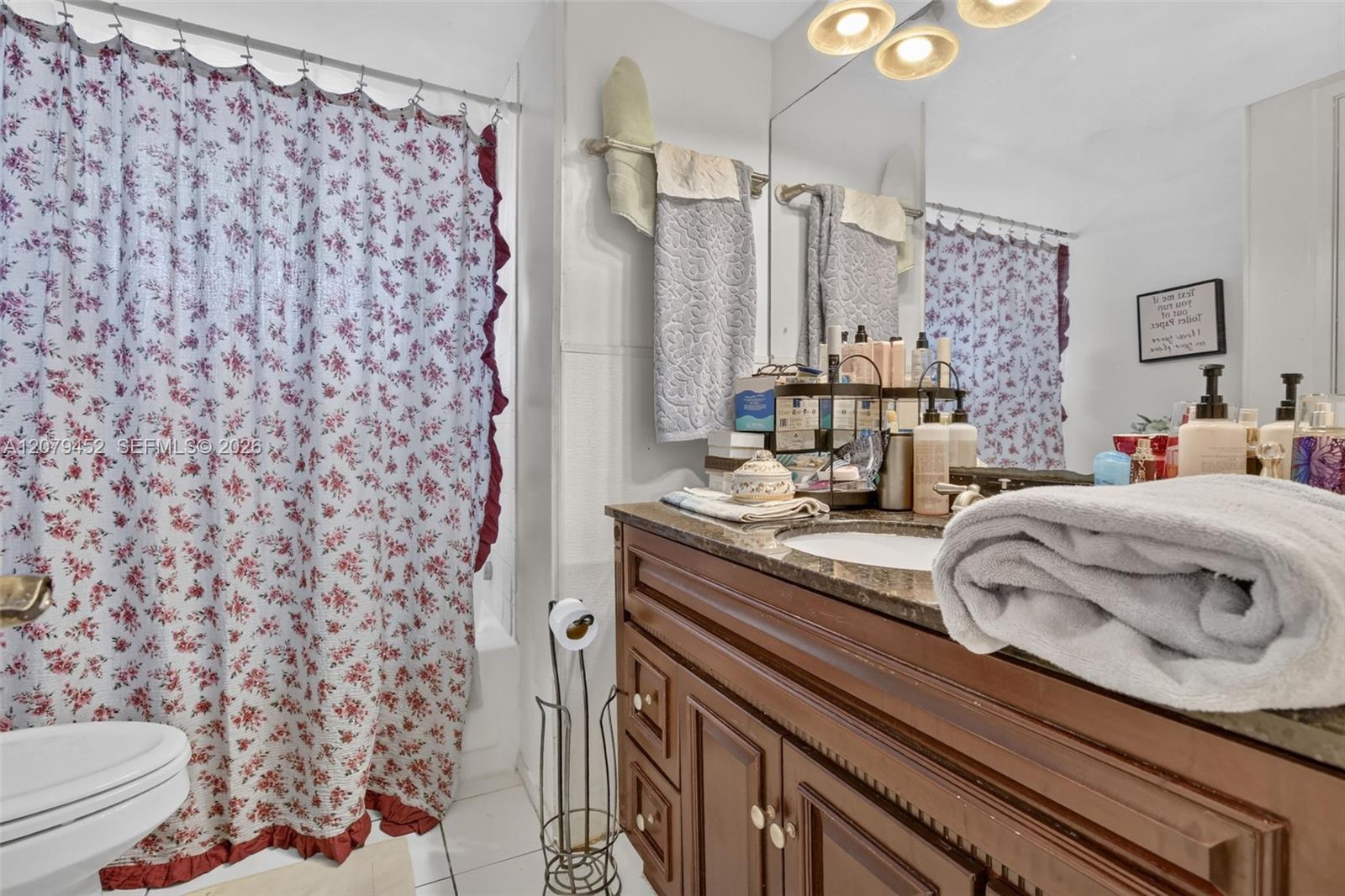 Ver detalles 401-1 1 / 2 1062 sq. ft. $ 2026-08-28 0 foto
